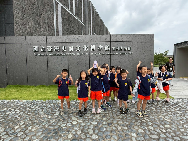 LINE_ALBUM_20250926 校外文化體驗_藝然掘然_251014_35.jpg
